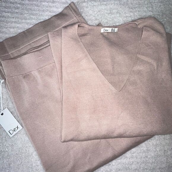 DEX | Cozy Knit Set - Picture 1 of 11